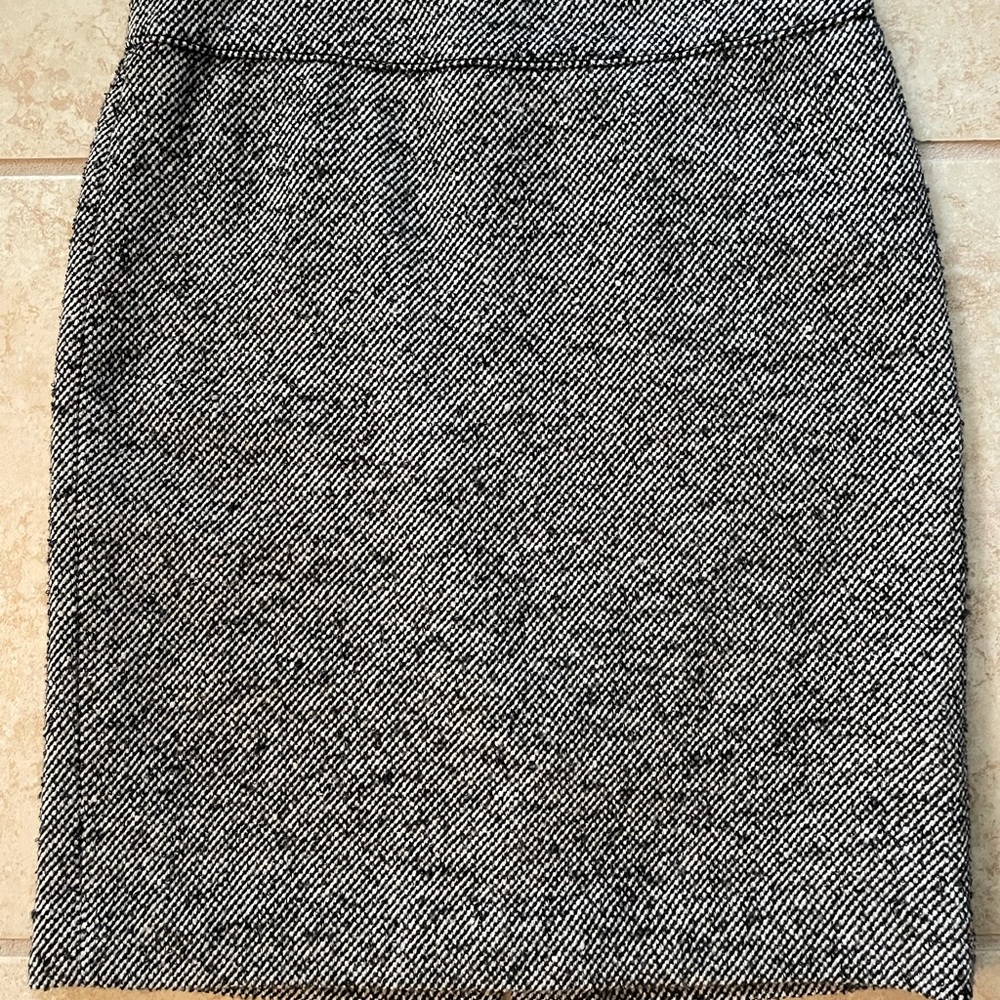 Tweed Banana Republic Pencil Skirt, Size 4